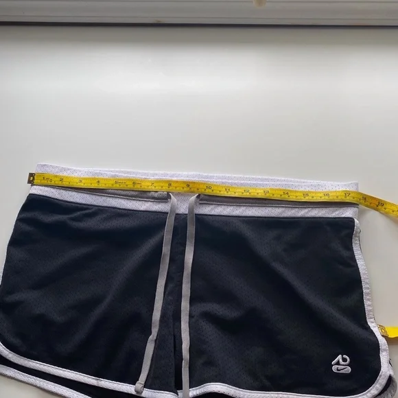 Y2K Nike Black Athletic Shorts White Trim Drawstring Running Gym Activewear - Picture 11 of 14